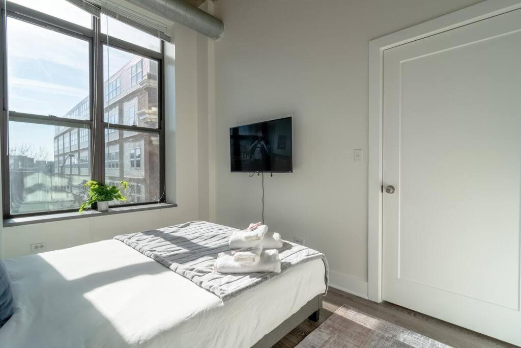 Mccormick Place Beautiful 2Br Apartment With Optional Parking Sleeps Up To 8 Near Soldier Field, Grant Park And Lakefront Trail Chicago Exteriör bild
