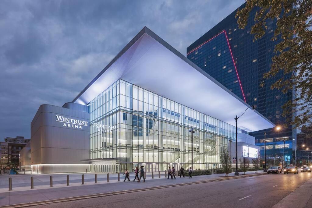 Mccormick Place Beautiful 2Br Apartment With Optional Parking Sleeps Up To 8 Near Soldier Field, Grant Park And Lakefront Trail Chicago Exteriör bild